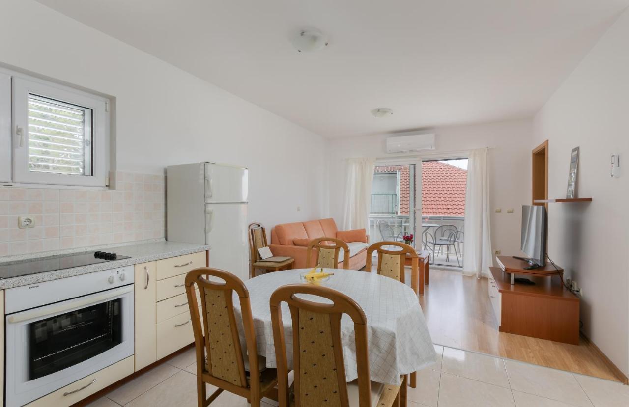 Apartman Mar18 Макарська Екстер'єр фото